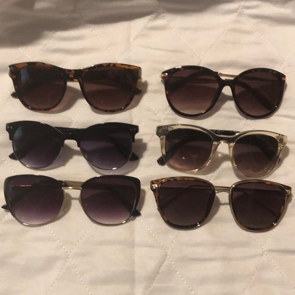 6 pair of glasses- brands are Oscar, Jessica Simpson, Anthropologie